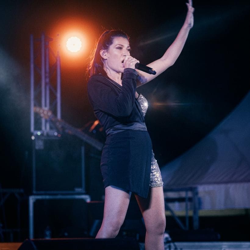 Alexandra Mussard sur scène à la Fête de la musique
